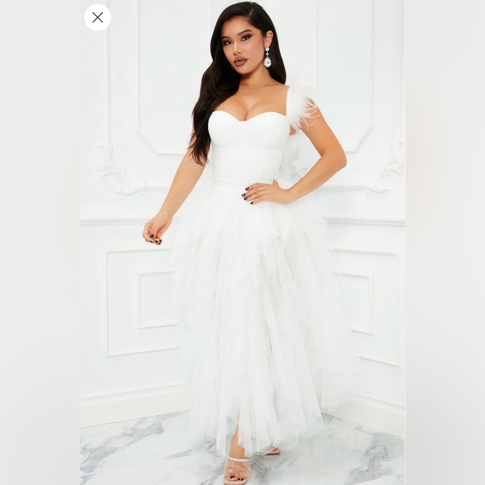 Elegant White Tulle Gown